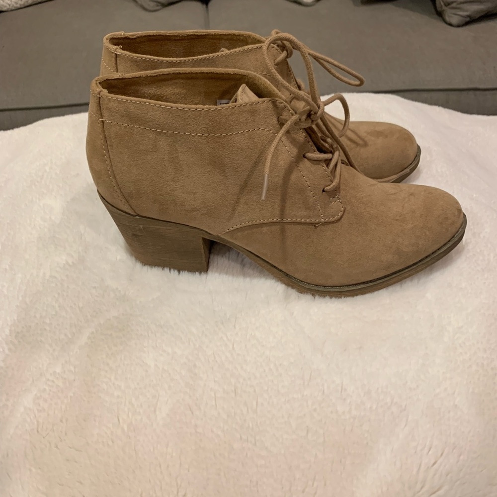 Rocket dog Shoes size 8.5